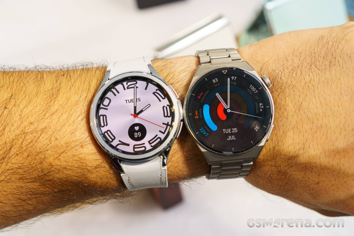 Galaxy Watch6 Classic vs. Huawei Watch 4 Pro