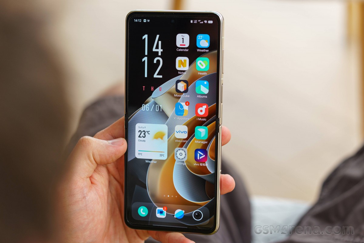 vivo X Flip review